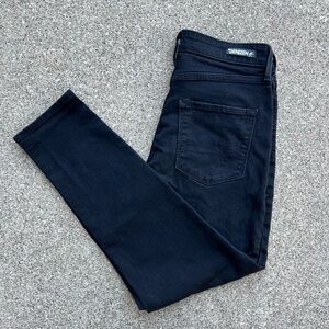 Denizen Levi’s High-Rise Ankle Jeans